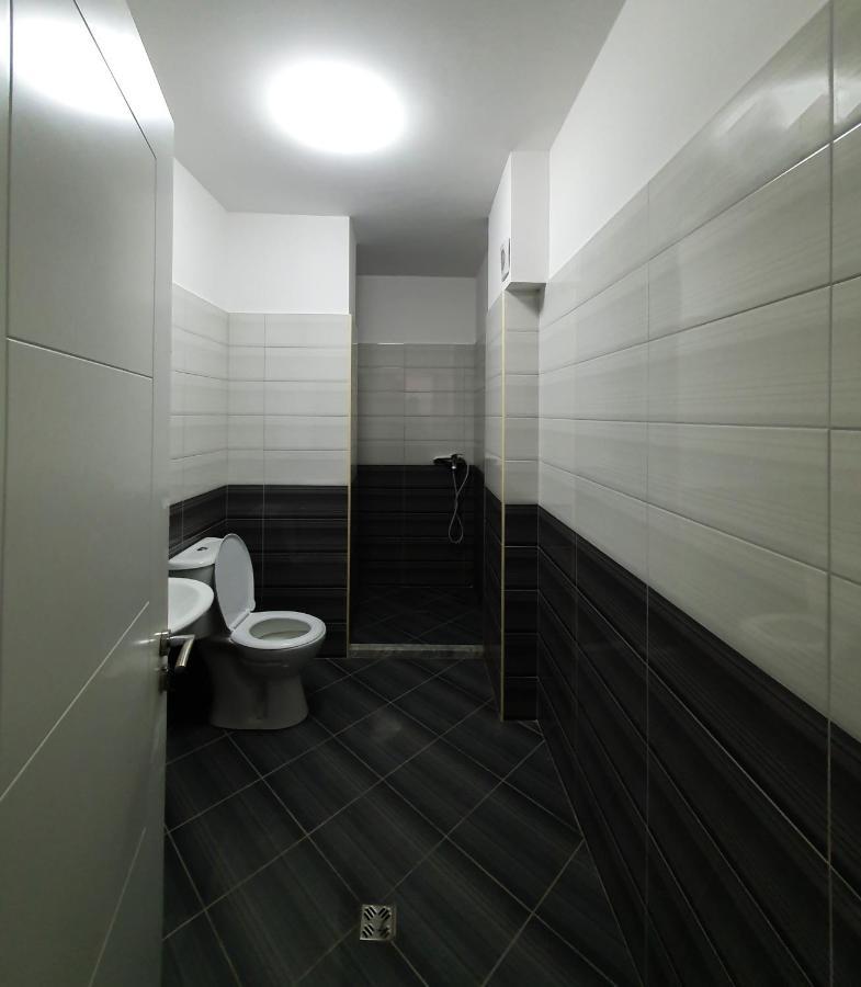 Low Cost Banesa Kosovare Shëngjin Extérieur photo
